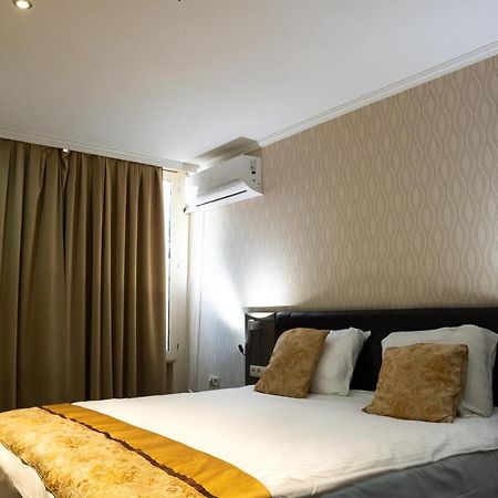 The Helmet Hotel Saint-Josse-ten-Noode Ngoại thất bức ảnh
