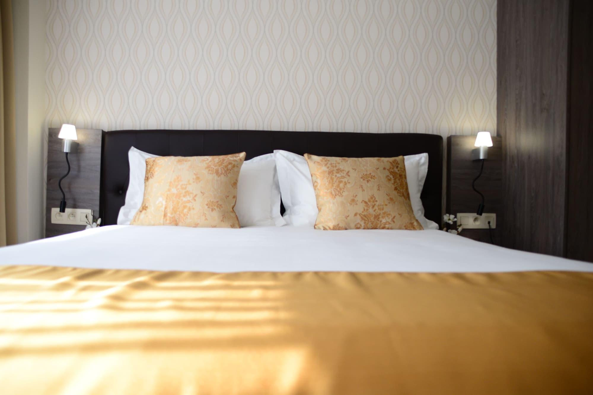 The Helmet Hotel Saint-Josse-ten-Noode Ngoại thất bức ảnh