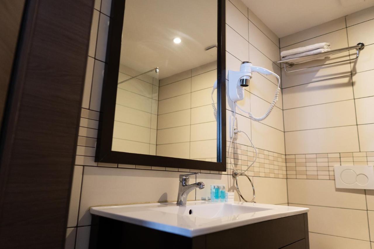 The Helmet Hotel Saint-Josse-ten-Noode Ngoại thất bức ảnh