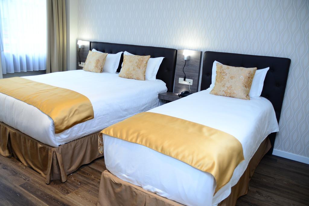 The Helmet Hotel Saint-Josse-ten-Noode Ngoại thất bức ảnh